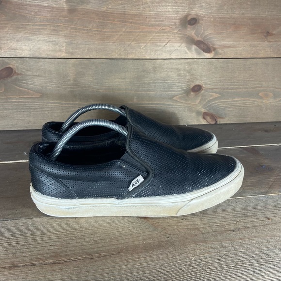 Vans classic slip on mens size 9 shoes black slip on athletic skate sneakers - Picture 2 of 8
